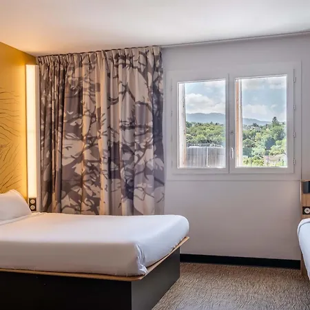 Evian Hotel Publier