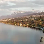 Evian 3*