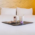Evian 3* أفيو لي با