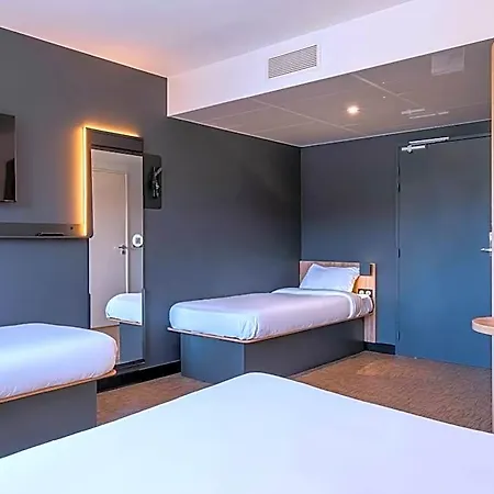 Evian Hotel 3*